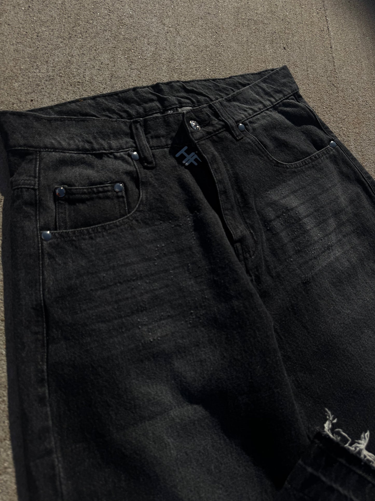 HIGH FASHION BLACK DENIM